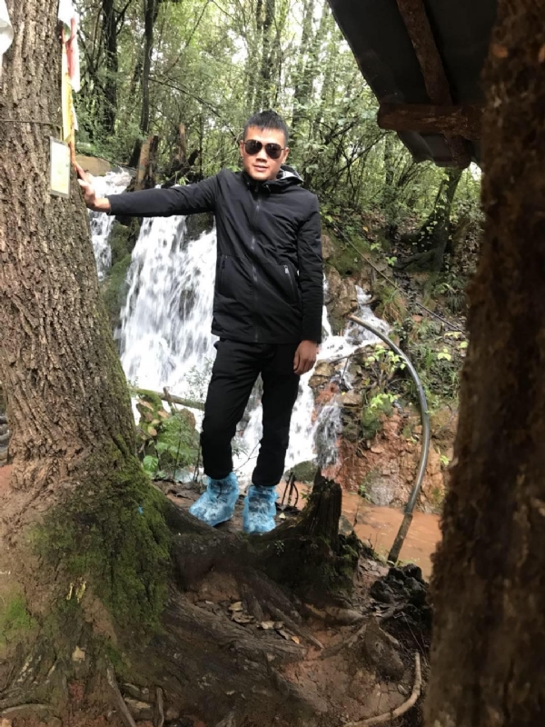 譕訫的第一张照片--四川残疾人相亲网