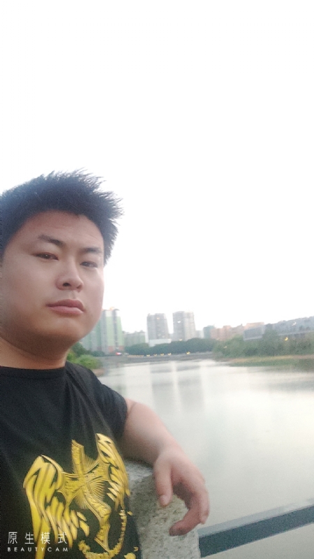 小海的第二张照片--四川残疾人相亲网